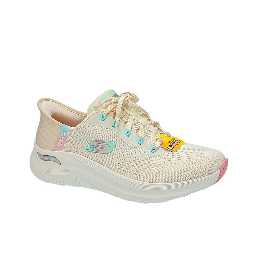Skechers